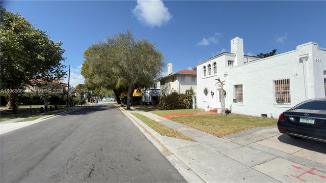 1545 NW 8th Ter, Miami, FL 33125