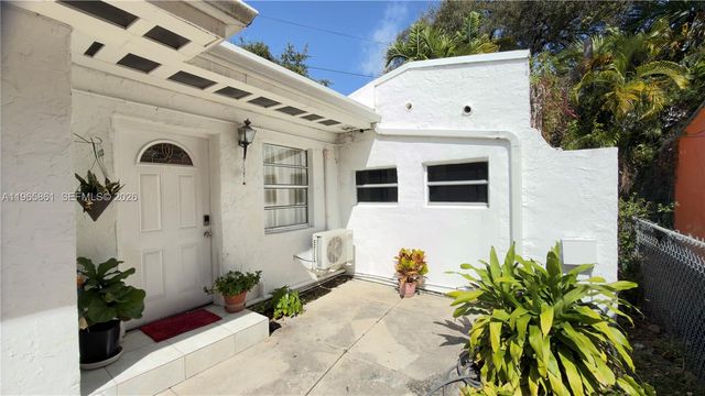 1545 NW 8th Ter, Miami, FL 33125