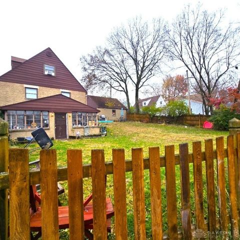 2302 Rustic Road, Dayton, OH 45406