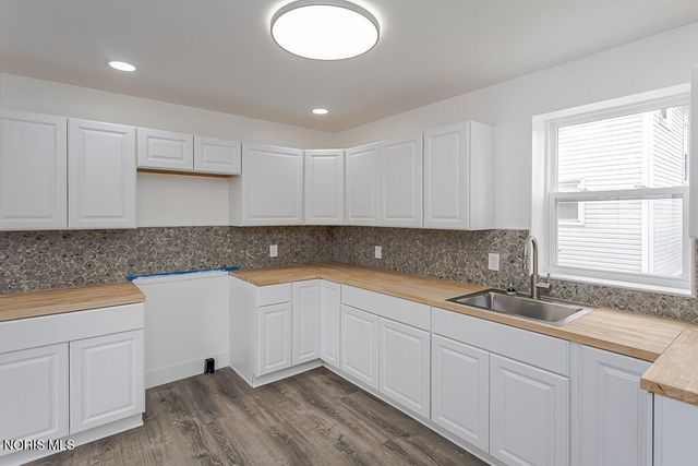 3812 Martha Avenue, Toledo, OH 43612