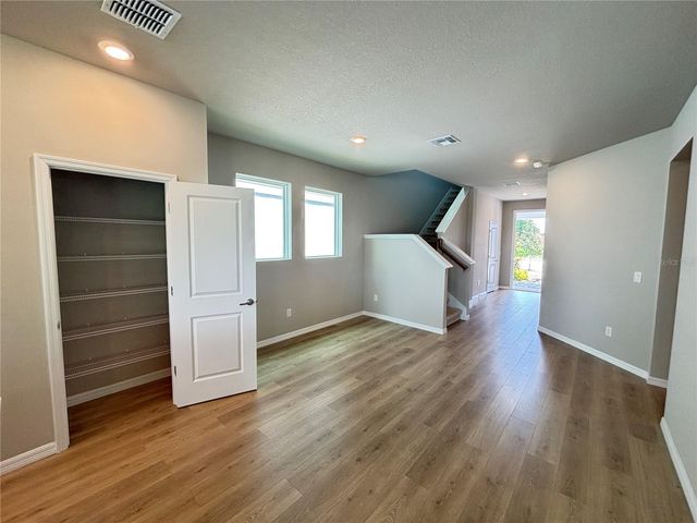 3379 YELLOW CASSIA DRIVE, Wesley Chapel, FL 33543