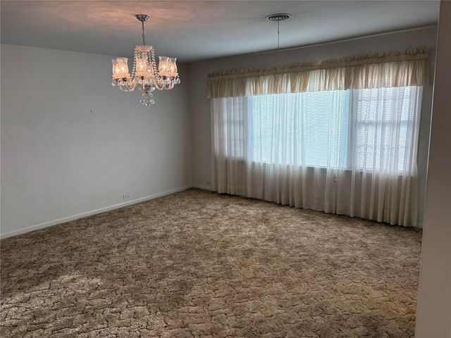 984 N Monroe Street, La Grange, TX 78945