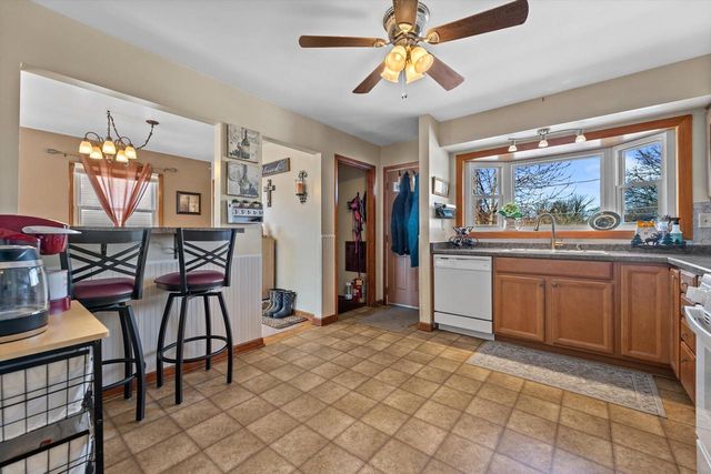 4381 S Kentucky AVENUE, Milwaukee, WI 53221