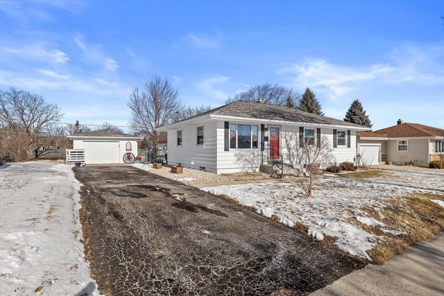 4381 S Kentucky AVENUE, Milwaukee, WI 53221