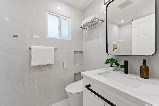1766 St Louis Drive, Honolulu, HI 96816
