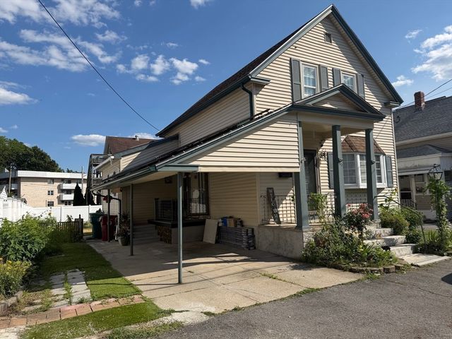 133 Farmland Road, Lowell, MA 01850