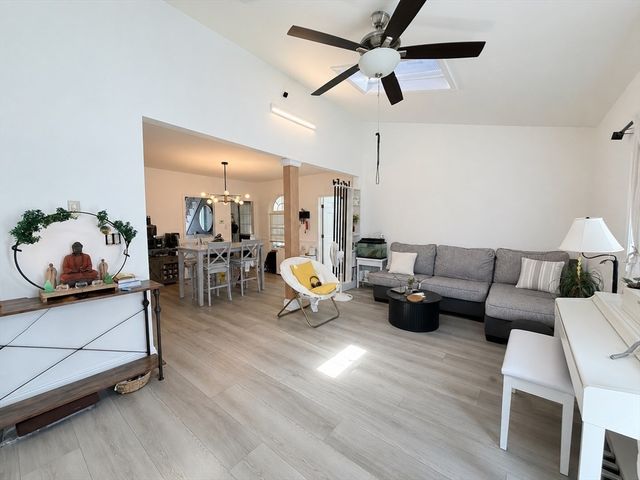 133 Farmland Road, Lowell, MA 01850