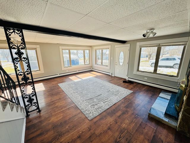 42129 N 2nd Avenue, Antioch, IL 60002