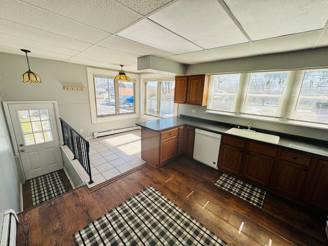 42129 N 2nd Avenue, Antioch, IL 60002