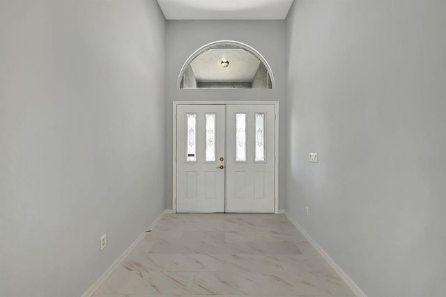 2704 SE Eagle Drive, Port St. Lucie, FL 34984