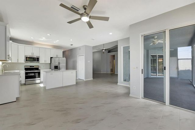 2704 SE Eagle Drive, Port St. Lucie, FL 34984