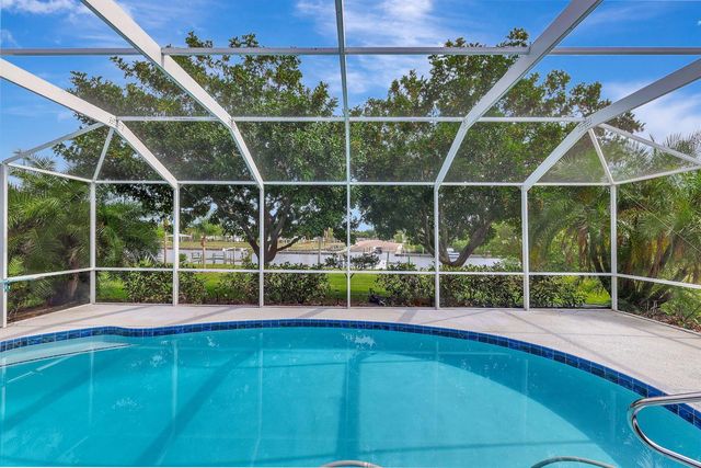 2704 SE Eagle Drive, Port St. Lucie, FL 34984