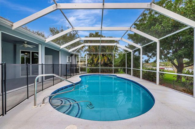 2704 SE Eagle Drive, Port St. Lucie, FL 34984