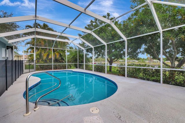 2704 SE Eagle Drive, Port St. Lucie, FL 34984