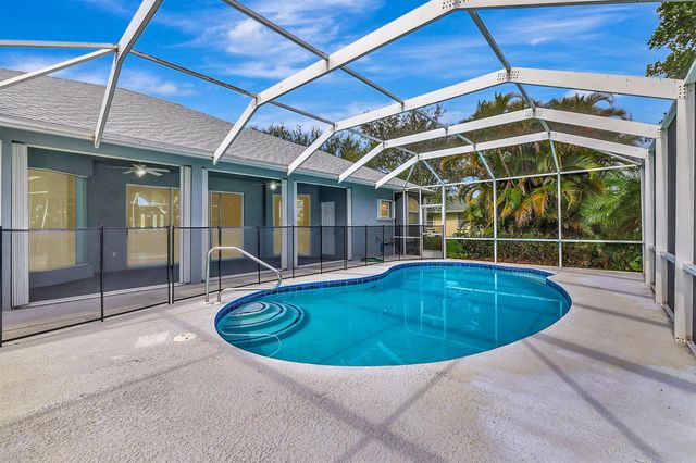 2704 SE Eagle Drive, Port St. Lucie, FL 34984