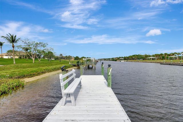 2704 SE Eagle Drive, Port St. Lucie, FL 34984