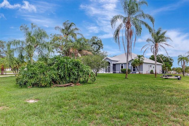 2704 SE Eagle Drive, Port St. Lucie, FL 34984