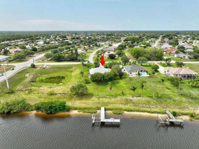 2704 SE Eagle Drive, Port St. Lucie, FL 34984