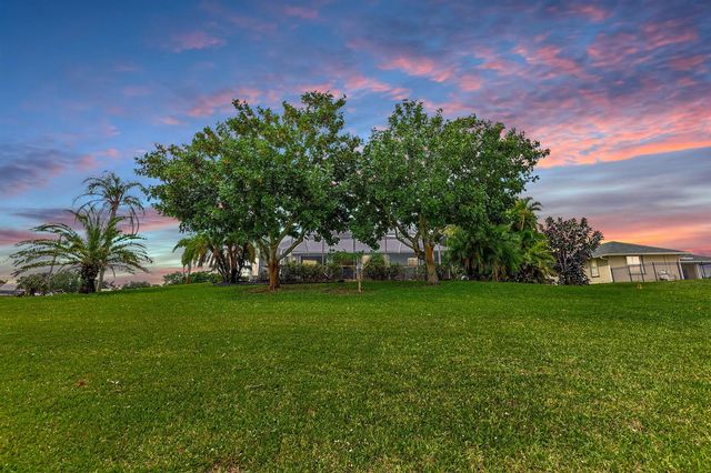2704 SE Eagle Drive, Port St. Lucie, FL 34984