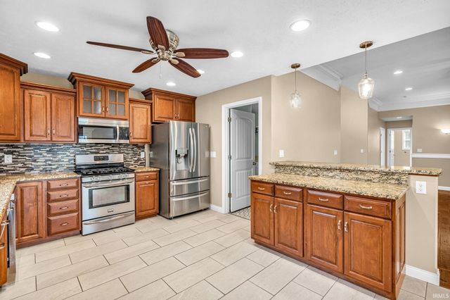 2565 Coneflower Court, Columbus, IN 47201