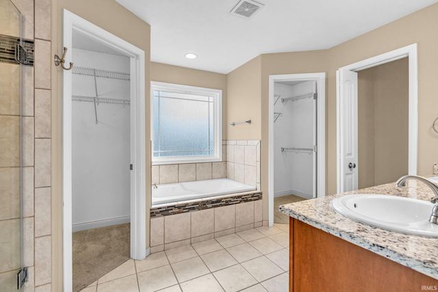 2565 Coneflower Court, Columbus, IN 47201