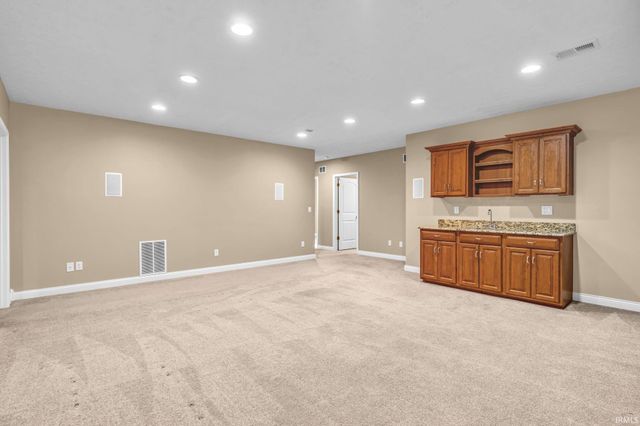 2565 Coneflower Court, Columbus, IN 47201