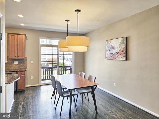 42770 HAY RD, Ashburn, VA 20147