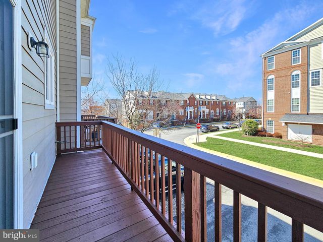 42770 HAY RD, Ashburn, VA 20147