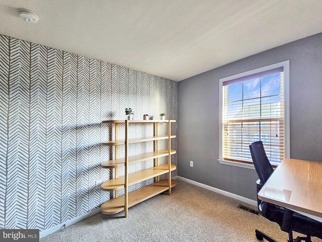 42770 HAY RD, Ashburn, VA 20147