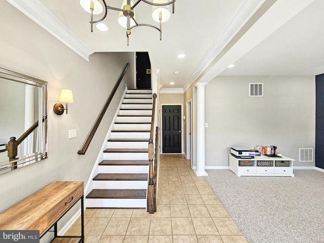 42770 HAY RD, Ashburn, VA 20147