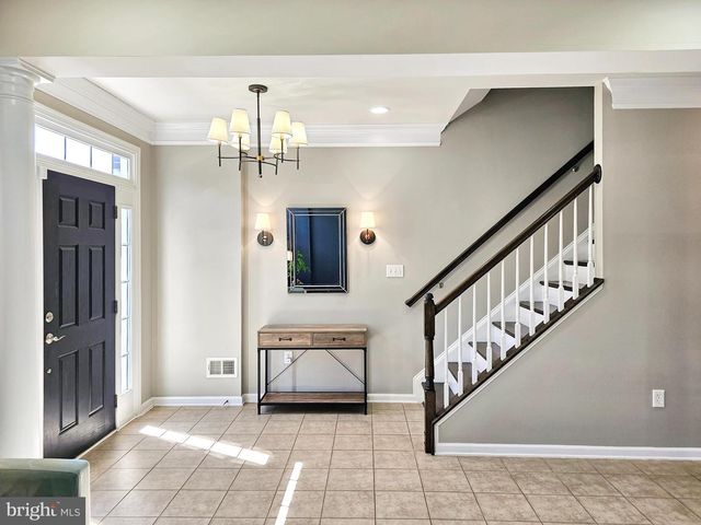 42770 HAY RD, Ashburn, VA 20147