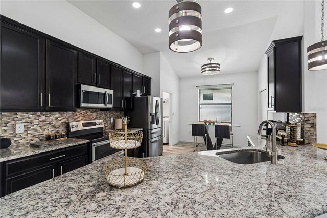 943 OLD WINDSOR WAY, Spring Hill, FL 34609