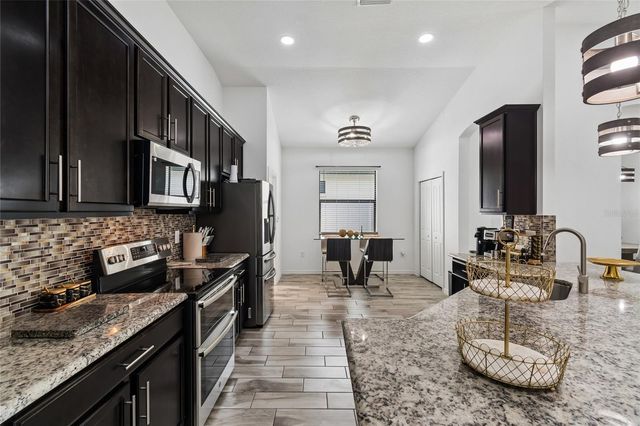 943 OLD WINDSOR WAY, Spring Hill, FL 34609