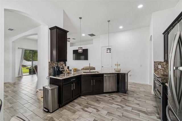 943 OLD WINDSOR WAY, Spring Hill, FL 34609