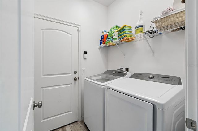 943 OLD WINDSOR WAY, Spring Hill, FL 34609