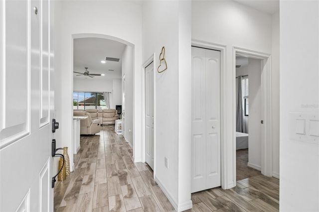 943 OLD WINDSOR WAY, Spring Hill, FL 34609