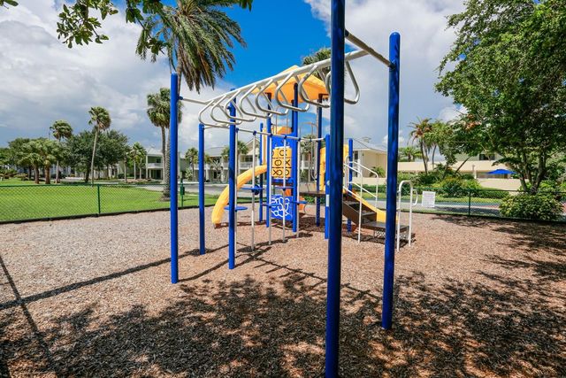 812 BAHIA DEL SOL DRIVE A, Ruskin, FL 33570