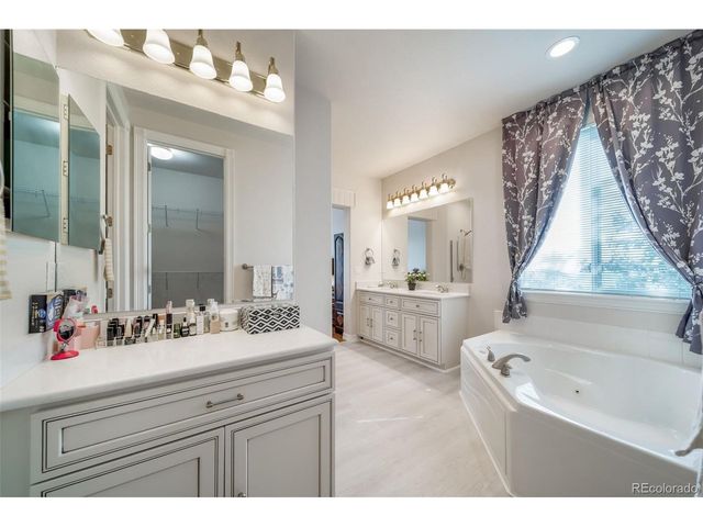 9225 W Quarles Pl, Littleton, CO 80128