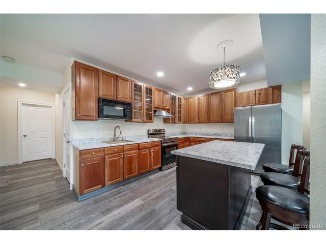 9225 W Quarles Pl, Littleton, CO 80128