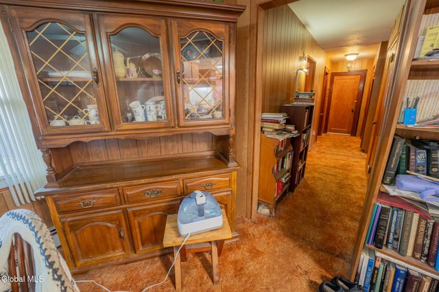 192 2nd Ave Extension, Gloversville, NY 12078