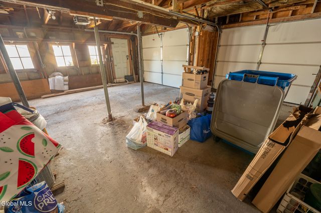 192 2nd Ave Extension, Gloversville, NY 12078