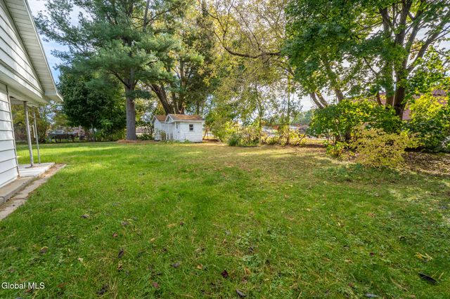 192 2nd Ave Extension, Gloversville, NY 12078