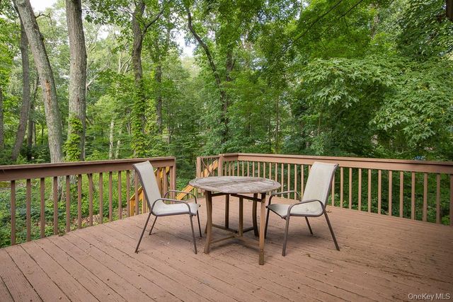 56 Bluff Avenue, Greenwood Lake, NY 10925