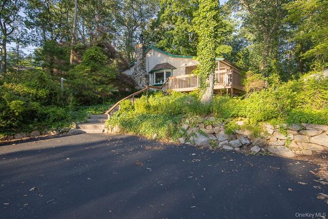 56 Bluff Avenue, Greenwood Lake, NY 10925