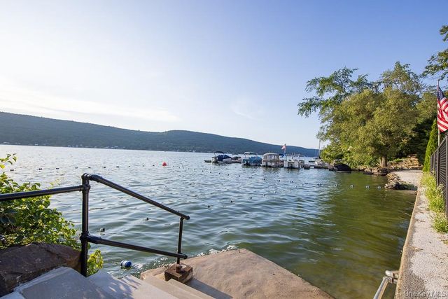 56 Bluff Avenue, Greenwood Lake, NY 10925