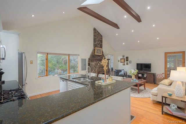 56 Bluff Avenue, Greenwood Lake, NY 10925