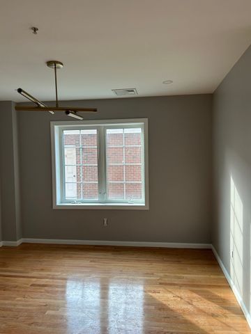 7 Conant 19, Winchester, MA 01890