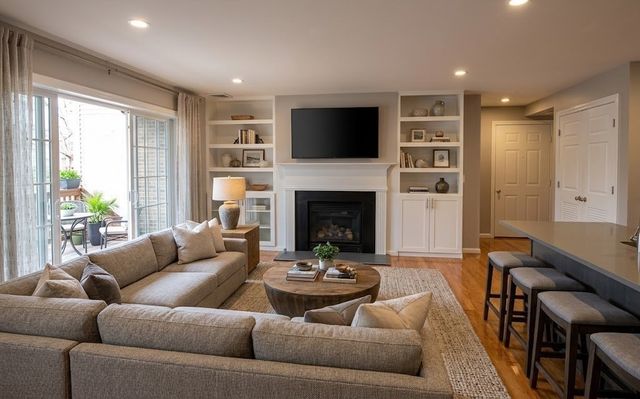 7 Conant 19, Winchester, MA 01890