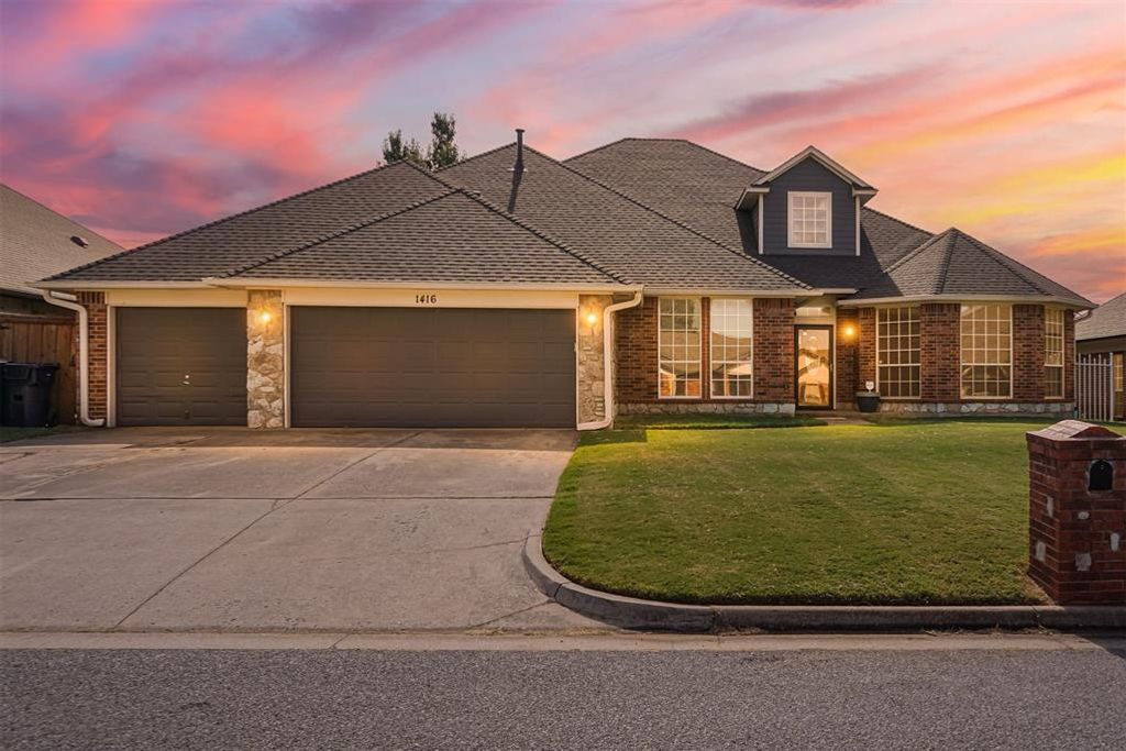 1416 Choctaw Lane, Edmond, OK 73013