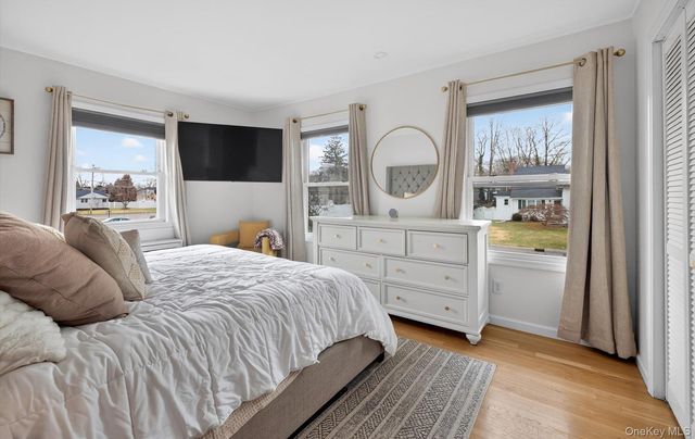 175 Evergreen Avenue, Smithtown, NY 11787